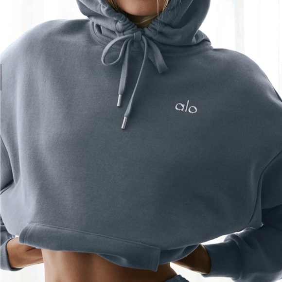 BRAND NEW never worn ALO Accolade Hoodie
Steel Grey
Size XXS - Picture 4 of 4